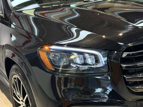 Certified 2025 Mercedes-Benz GLS 450 4MATIC image 8
