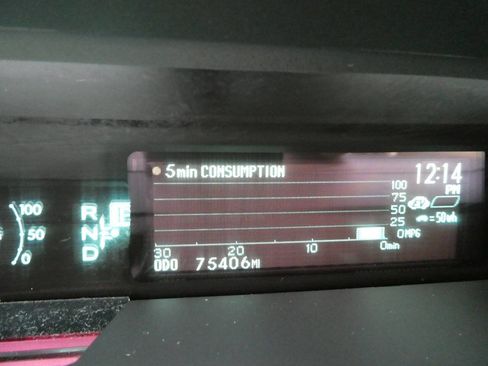 Used 2015 Toyota Prius Four FWD image 15