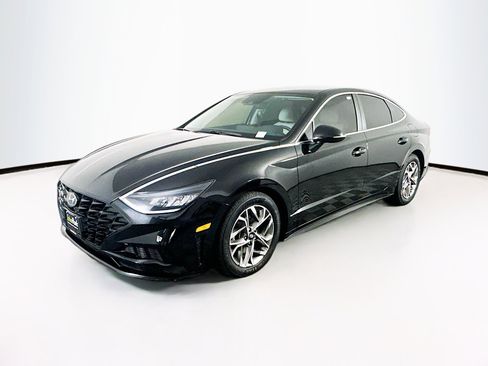 Used 2021 Hyundai Sonata SEL w/ Preferred Accessory Package image 3