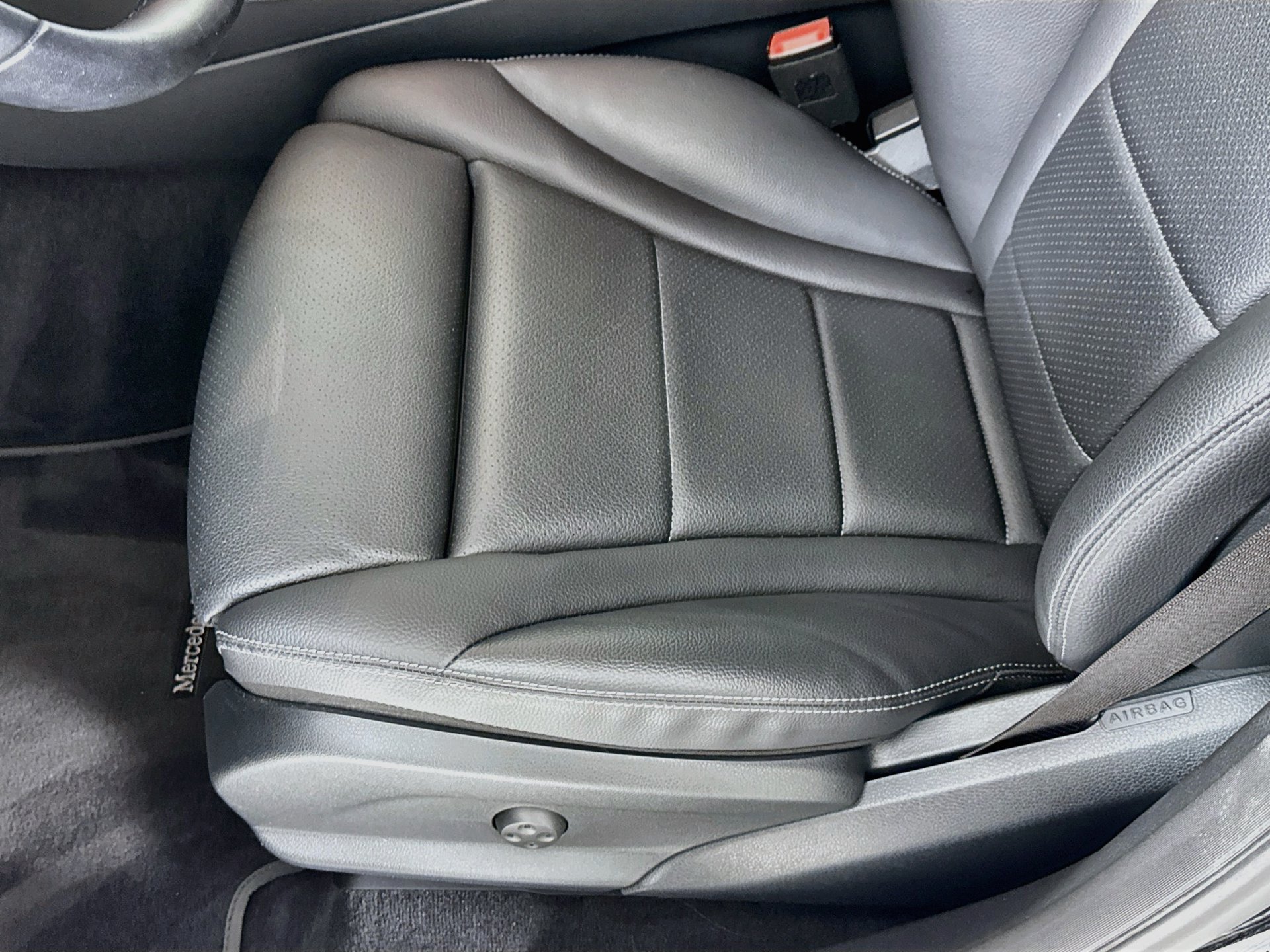 Certified 2022 Mercedes-Benz GLC 300 image 20
