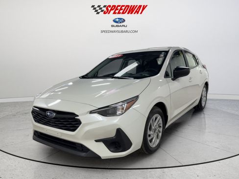 Certified 2025 Subaru Impreza 2.0i image 3