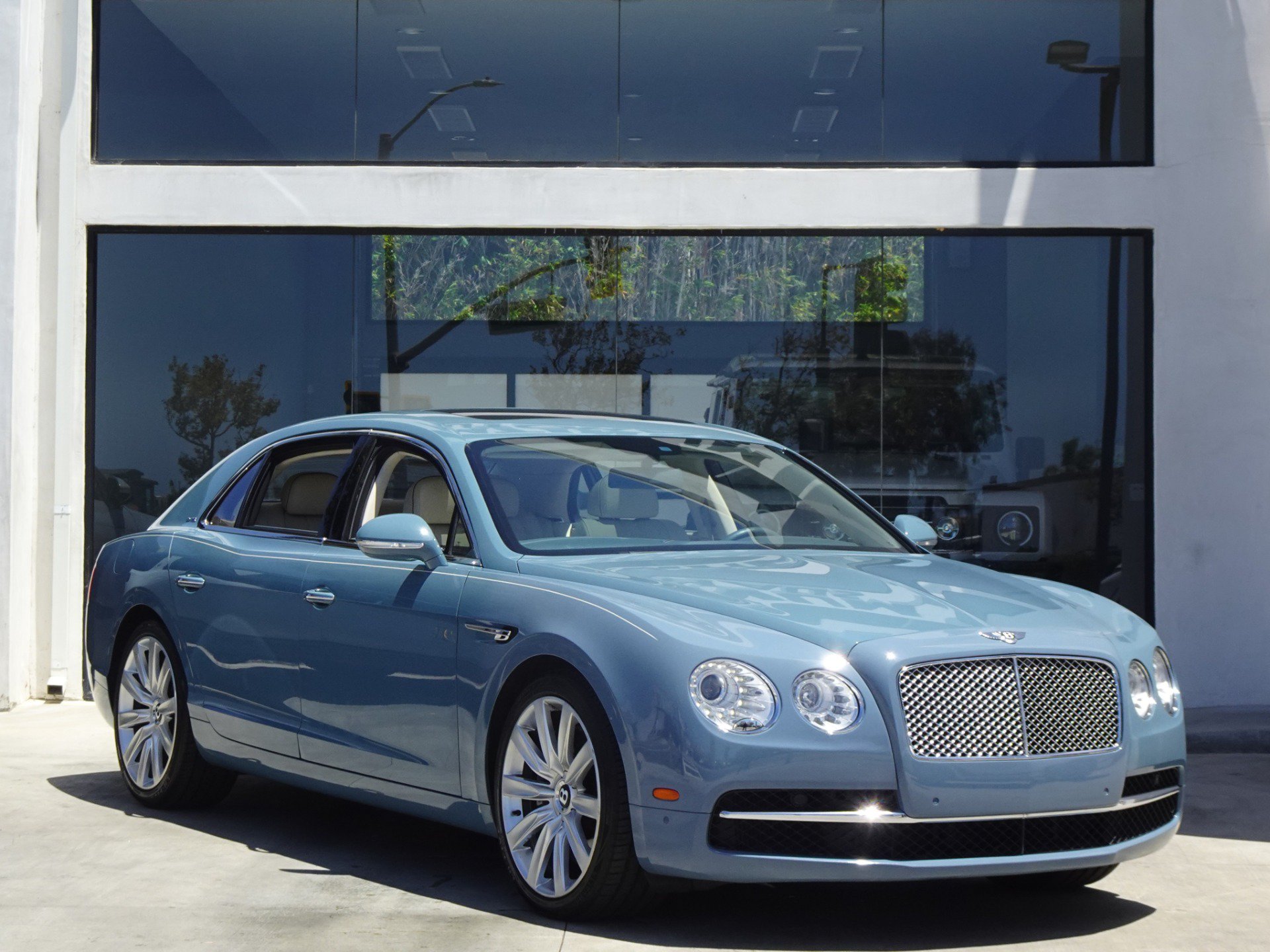 Used 2014 Bentley Flying Spur W12 AWD/4WD image 9