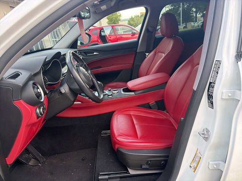 Used 2020 Alfa Romeo Stelvio w/ Nero Edizione RWD image 7