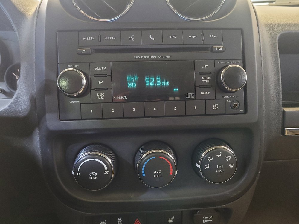 Used 2017 Jeep Patriot High Altitude AWD/4WD image 25
