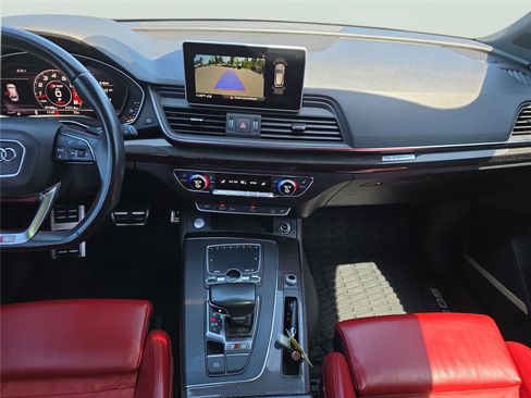 Used 2018 Audi SQ5 Premium Plus image 15