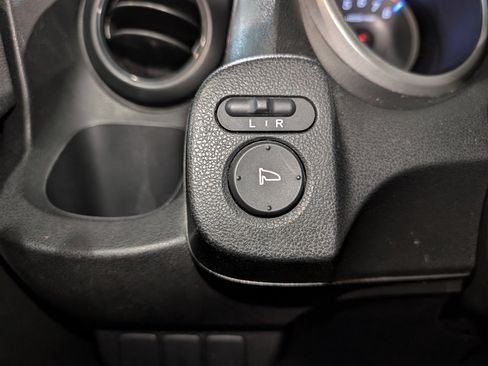 Used 2010 Honda Fit Sport image 37