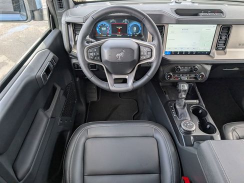 New 2025 Ford Bronco Outer Banks AWD/4WD image 7