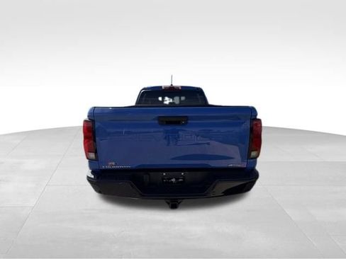 Certified 2025 Chevrolet Colorado ZR2 w/ Technology Package AWD/4WD image 5