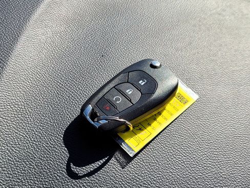 Used 2019 Chevrolet Trax LT w/ LPO, Protection Package FWD image 11