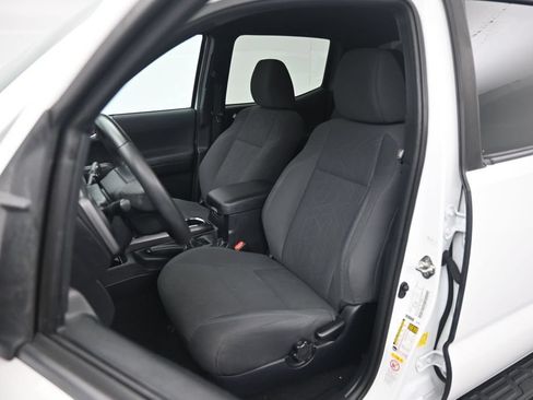 Used 2019 Toyota Tacoma TRD Sport RWD image 9