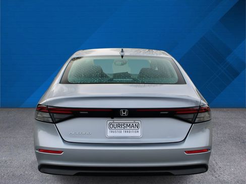 Certified 2023 Honda Accord EX image 8