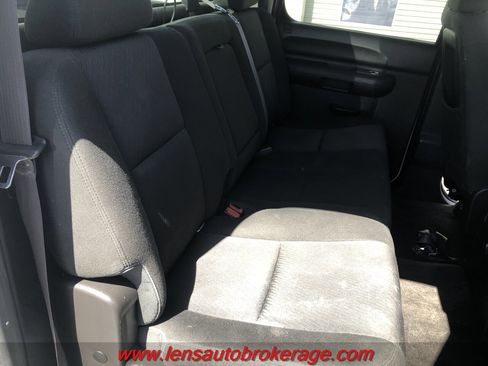 Used 2011 GMC Sierra 1500 SLE w/ Power Tech Package AWD/4WD image 19