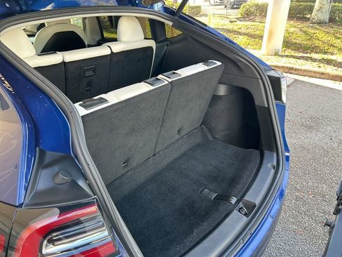 Used 2021 Tesla Model Y Long Range image 32