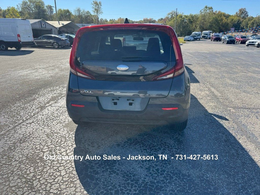 Used 2021 Kia Soul LX FWD image 3