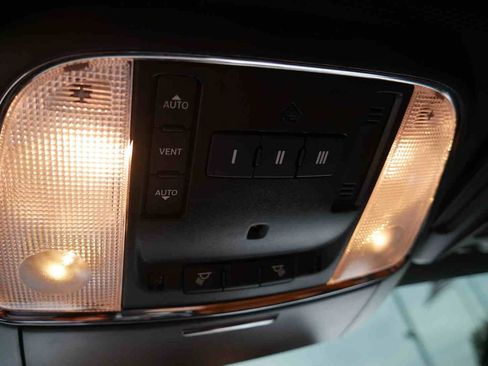 Used 2022 Dodge Charger SRT Hellcat w/ SRT Black Package image 40