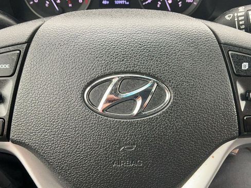 Used 2020 Hyundai Tucson SE image 20