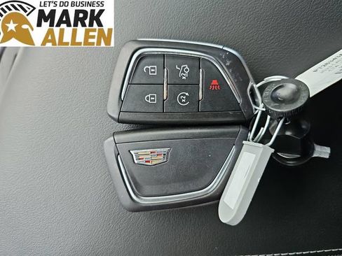 Used 2023 Cadillac CT4 Premium Luxury RWD image 35