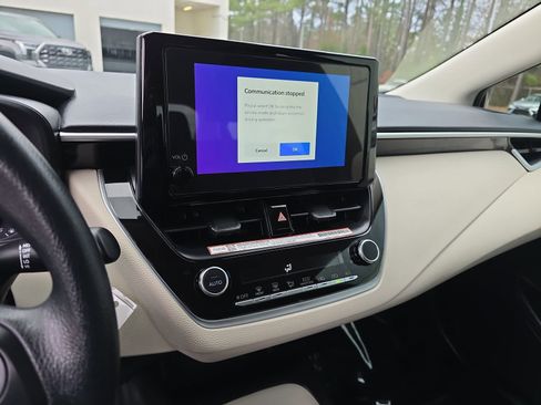 Used 2025 Toyota Corolla LE image 25