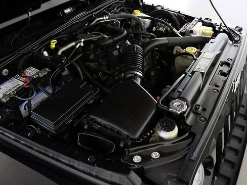 Used 2011 Jeep Wrangler Sport image 27