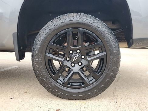 Used 2021 Chevrolet Silverado 1500 LT Trail Boss w/ LT Trail Boss Premium Package image 8