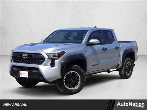 Used 2024 Toyota Tacoma TRD Off-Road AWD/4WD image 1