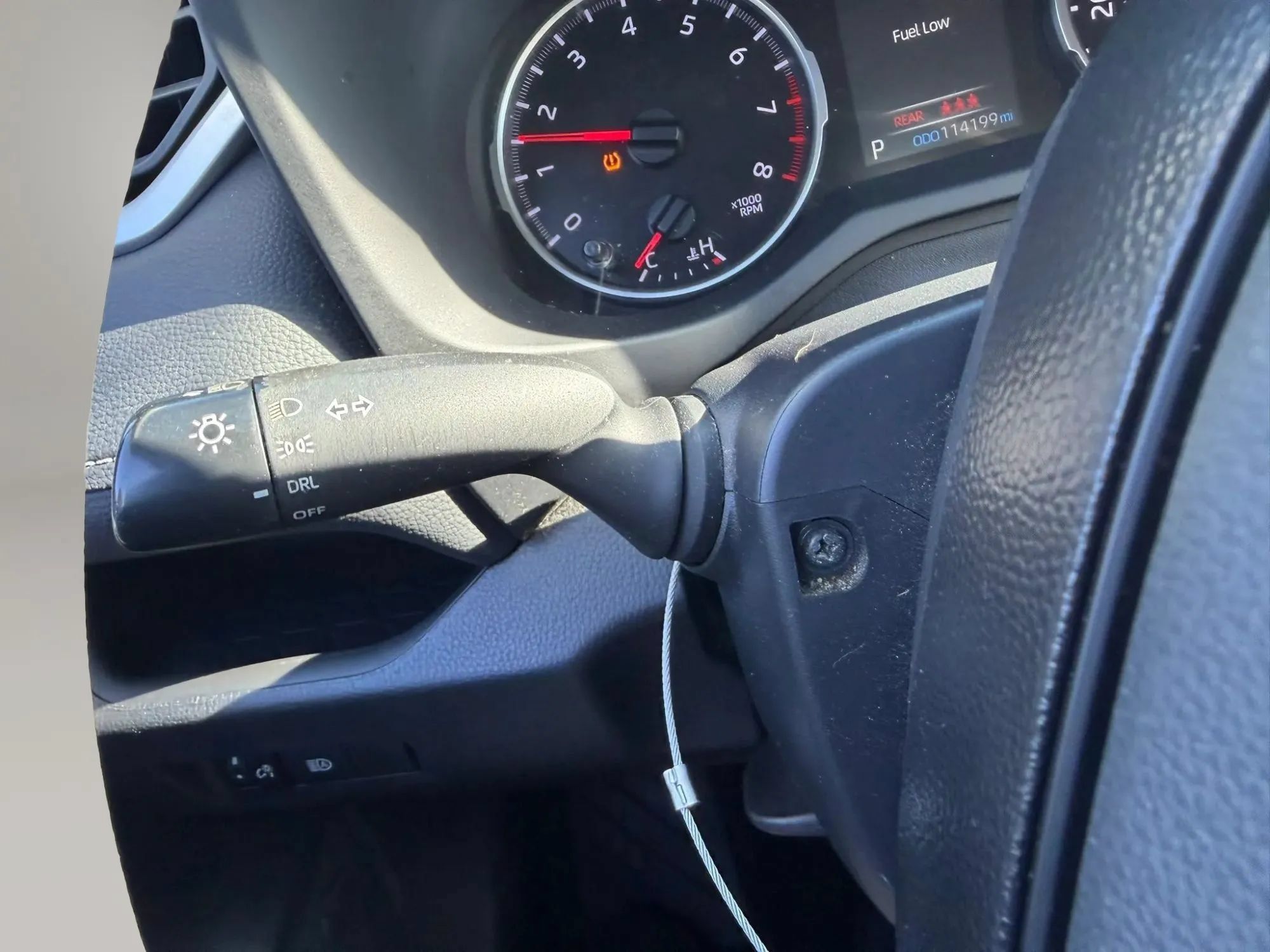 Used 2021 Toyota RAV4 LE AWD/4WD image 16