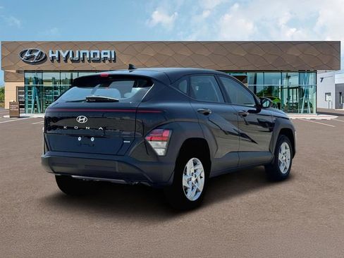 New 2026 Hyundai Kona SE image 7