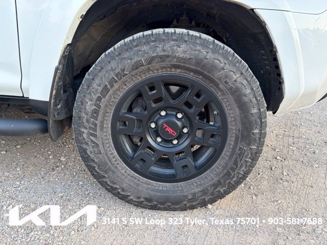 Used 2021 Toyota 4Runner SR5 Premium w/ Moonroof Package AWD/4WD image 9