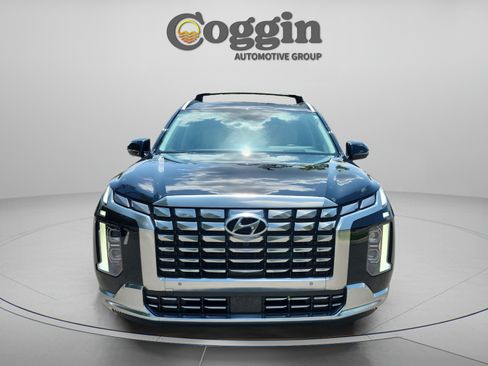 Certified 2023 Hyundai Palisade Calligraphy FWD image 8