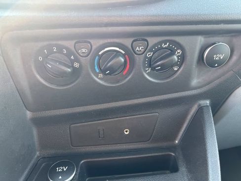 Used 2015 Ford Transit 150 XL RWD image 18