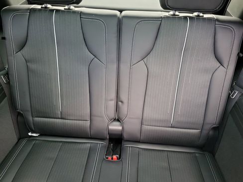 New 2026 Cadillac Vistiq Sport image 27