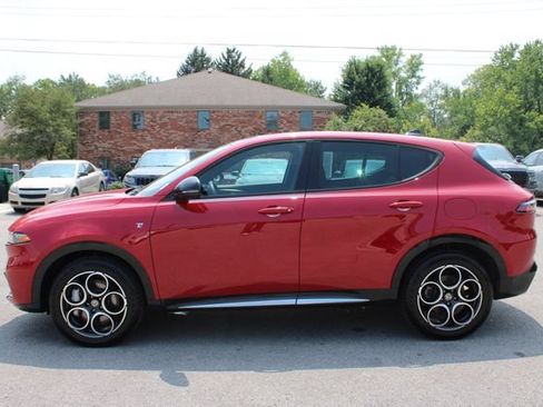 Used 2024 Alfa Romeo Tonale Ti AWD/4WD image 5