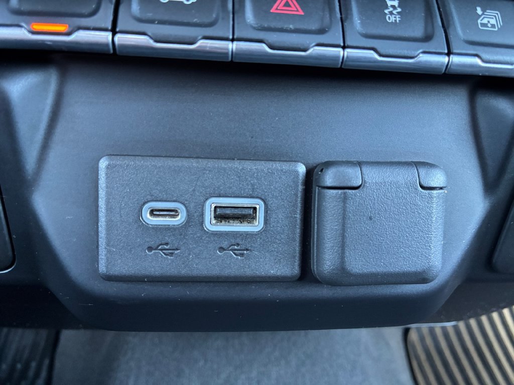 Used 2019 Chevrolet Silverado 1500 LT w/ All-Star Edition RWD image 6