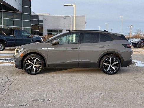 Used 2023 Volkswagen ID.4 Pro S image 6