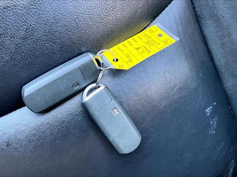 Used 2013 MAZDA MAZDA3 i Grand Touring image 14