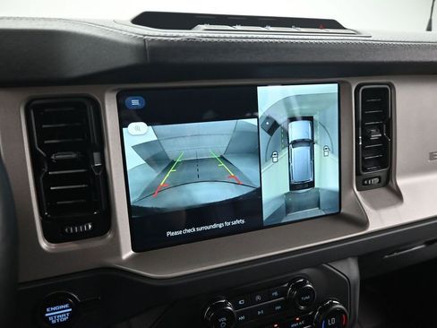 Certified 2025 Ford Bronco Outer Banks w/ Sasquatch Package AWD/4WD image 16