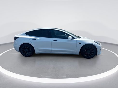 Used 2021 Tesla Model 3 Standard Range Plus RWD image 10