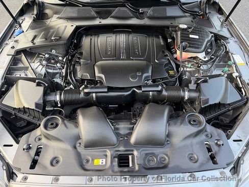 Used 2017 Jaguar XJ R-Sport RWD image 84