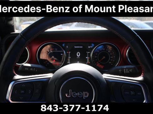 Used 2023 Jeep Wrangler Unlimited Rubicon w/ Cold Weather Group image 21