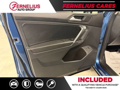 Used 2018 Volkswagen Tiguan SEL AWD/4WD image 13