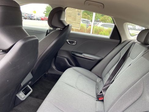 Used 2025 Kia K4 FWD image 21