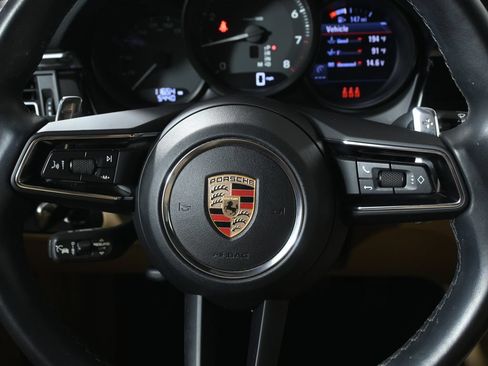 Used 2024 Porsche Macan AWD/4WD image 19