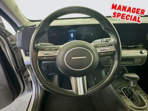 Used 2025 Hyundai Kona SEL FWD image 13