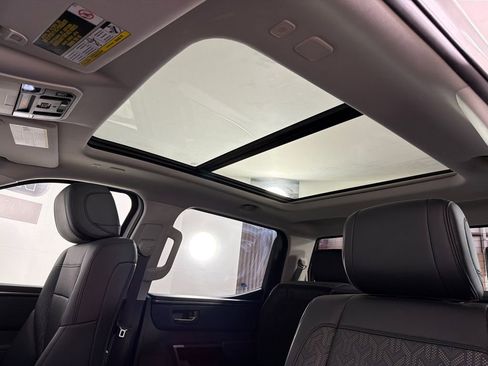 Used 2022 Toyota Tundra Limited image 2