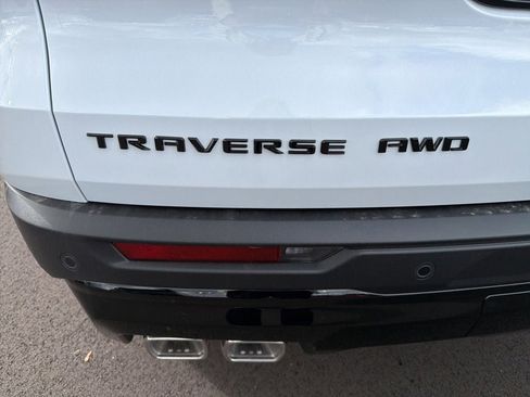 New 2026 Chevrolet Traverse LT image 11