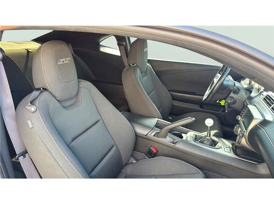 Used 2015 Chevrolet Camaro SS w/ RS Package RWD image 23