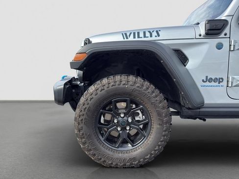 Used 2024 Jeep Wrangler Unlimited AWD/4WD image 20