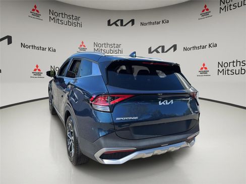 Used 2023 Kia Sportage EX AWD/4WD image 4