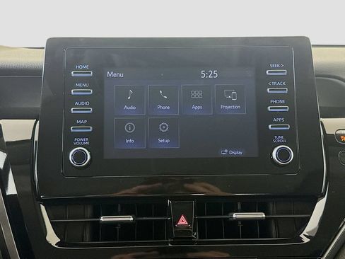 Used 2024 Toyota Camry SE FWD image 15