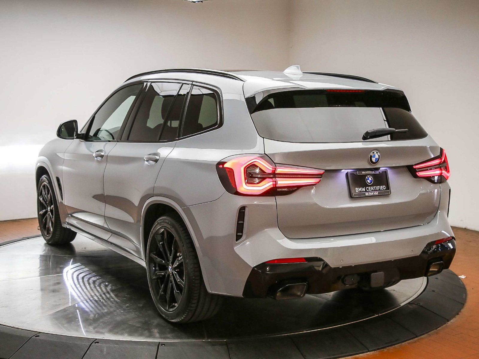 Certified 2023 BMW X3 xDrive30i w/ M Sport Package AWD/4WD image 5